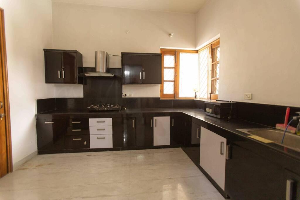 The Lawn House : 3Bhk Furnished Villa With Lawn Amritsar Exterior photo