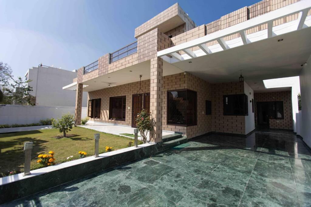 The Lawn House : 3Bhk Furnished Villa With Lawn Amritsar Exterior photo